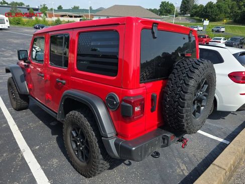Used 2024 Jeep Wrangler Unlimited Sport AWD/4WD image 7