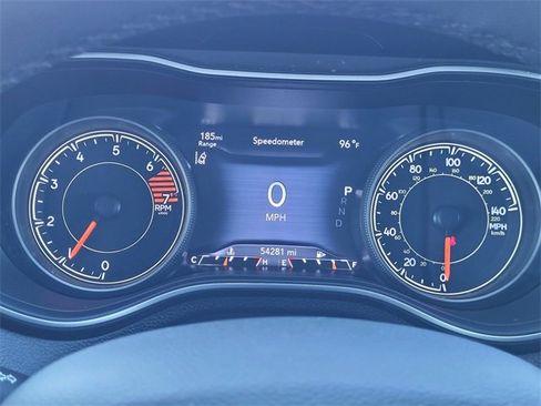 Certified 2023 Jeep Cherokee Altitude Lux image 8