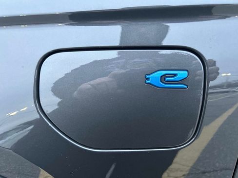 Used 2024 Jeep Grand Cherokee Limited 4xe image 9