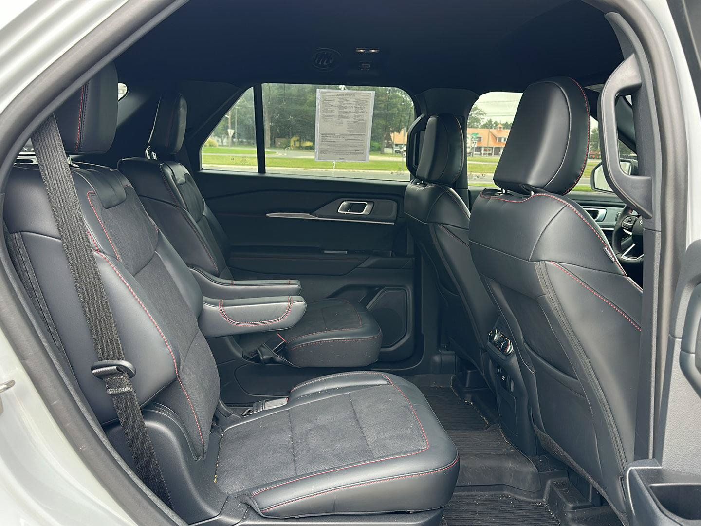 Used 2026 Ford Explorer ST AWD/4WD image 11