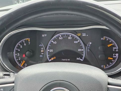 Used 2018 Jeep Grand Cherokee Overland image 31