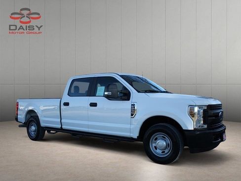 Used 2019 Ford F250 XL w/ Power Equipment Group image 3