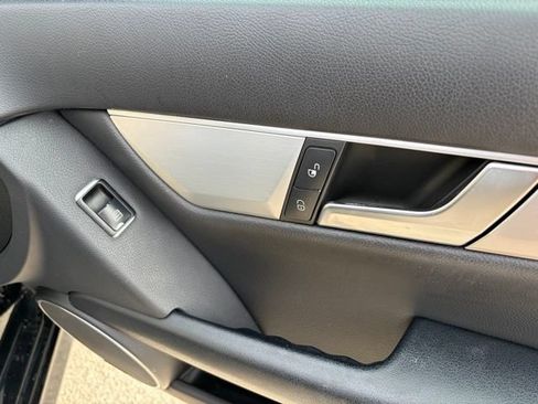 Used 2014 Mercedes-Benz C 300 4MATIC Sedan image 38