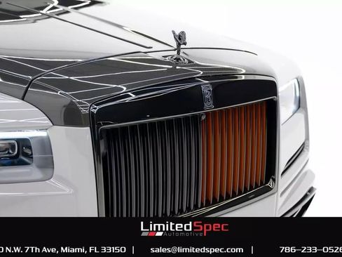 Used 2023 Rolls-Royce Cullinan Black Badge w/ Driver's Package image 22