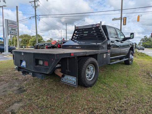 Used 2022 RAM 3500 Tradesman w/ Chrome Appearance Group AWD/4WD image 5