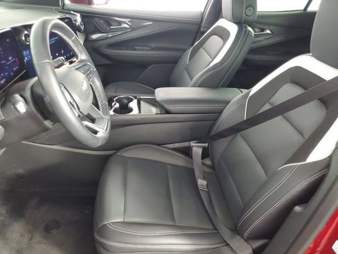 Used 2024 Chevrolet Blazer EV LT AWD/4WD image 12