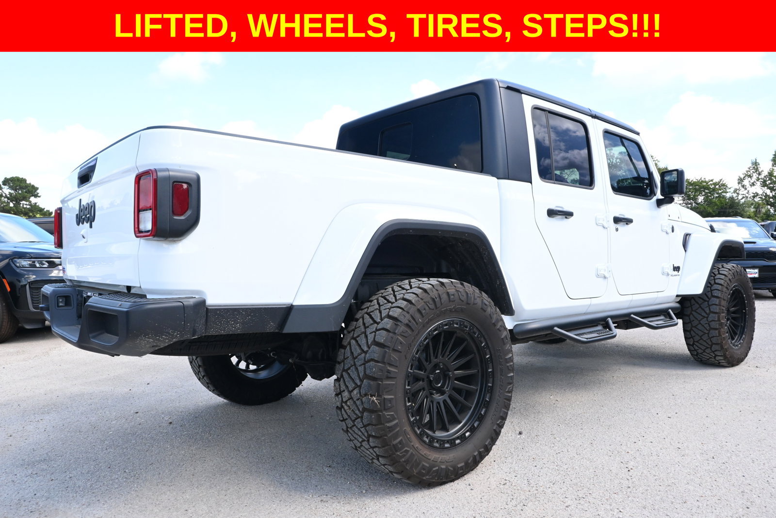 New 2026 Jeep Gladiator Sport AWD/4WD image 3