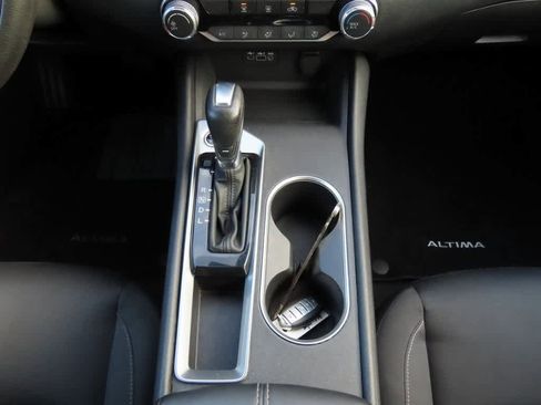 Used 2022 Nissan Altima 2.5 SV image 20