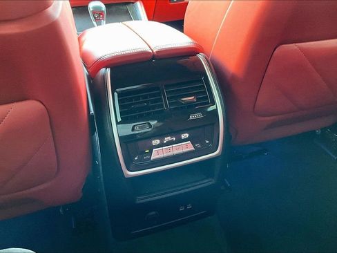 Used 2023 BMW XM AWD/4WD image 10