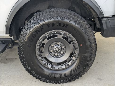 Used 2025 Ford Bronco Badlands AWD/4WD image 15