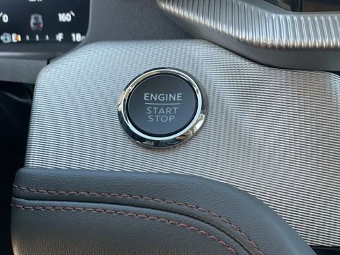 New 2026 Ford Explorer Active w/ Active Comfort Package image 16