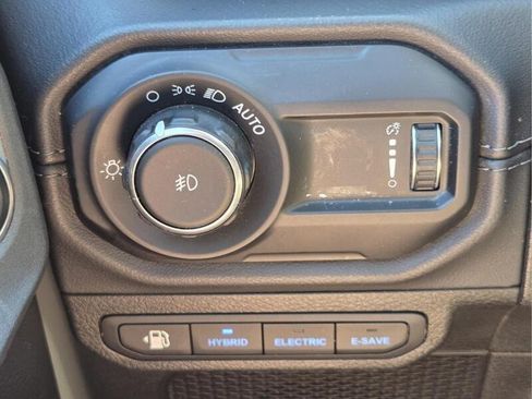 Certified 2024 Jeep Wrangler Unlimited Rubicon 4xe AWD/4WD image 29