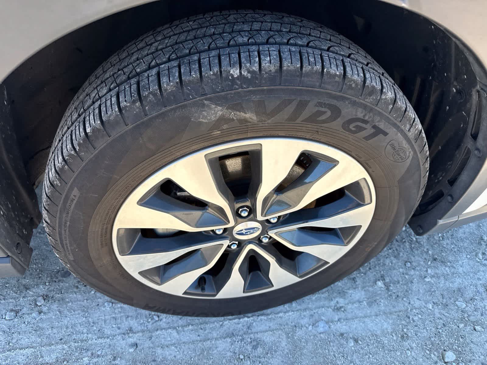 Certified 2024 Subaru Outback Limited AWD/4WD image 5