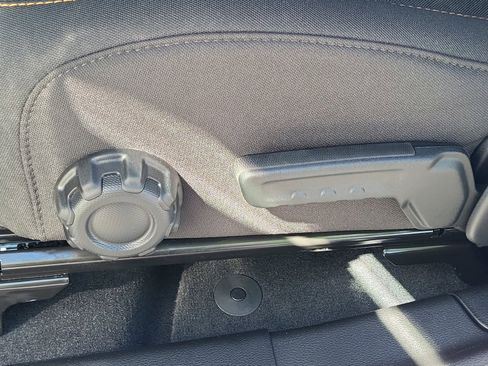 New 2025 Jeep Gladiator Mojave w/ Convenience Group image 18