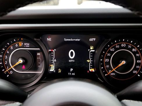 New 2026 Jeep Gladiator Rubicon w/ Steel Bumper Group image 12