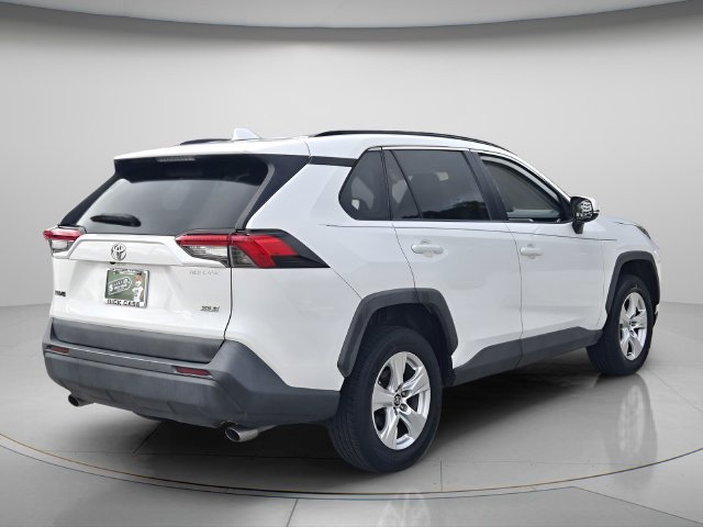 Used 2021 Toyota RAV4 XLE w/ Convenience Package FWD image 6