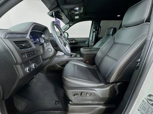 Used 2023 GMC Yukon SLT w/ SLT Premium Package image 23