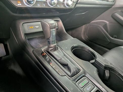 Used 2024 Honda Civic EX-L image 11