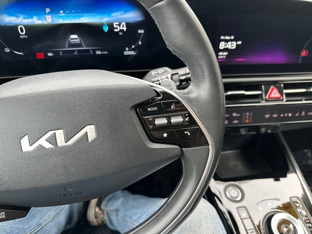 Used 2024 Kia Niro Wind w/ Wind Preserve Package FWD image 29