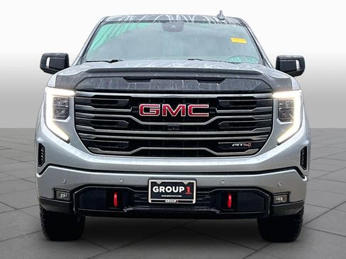 Used 2025 GMC Sierra 1500 AT4 w/ AT4 Premium Package AWD/4WD image 4