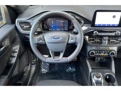 Used 2024 Ford Escape ST-Line image 16