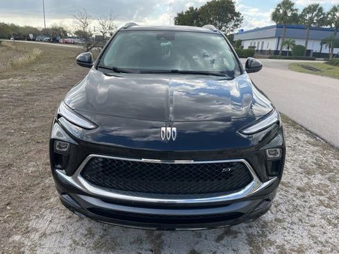 Used 2024 Buick Encore GX Sport Touring w/ Experience Buick Package image 3