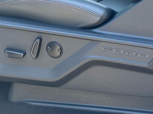 Certified 2025 Ford Expedition Active AWD/4WD image 13