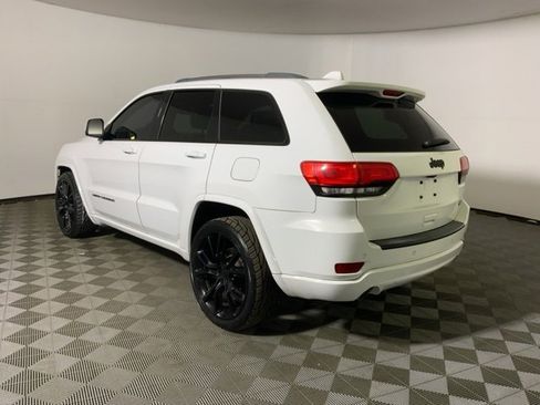 Used 2015 Jeep Grand Cherokee Overland image 7