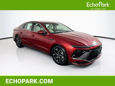 Used 2025 Hyundai Sonata SEL FWD image 1
