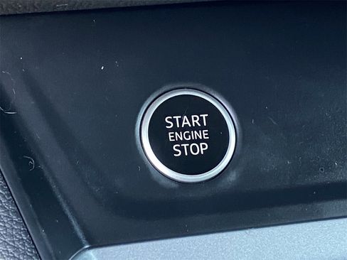 Used 2023 Audi Q3 2.0T Premium image 28