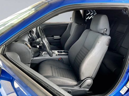 Used 2012 Dodge Challenger R/T RWD image 18