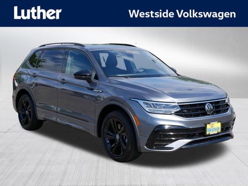 Certified 2023 Volkswagen Tiguan SE R-Line AWD/4WD image 1