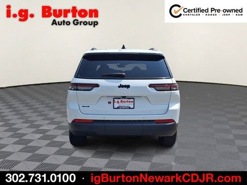 Used 2024 Jeep Grand Cherokee L Altitude AWD/4WD image 5