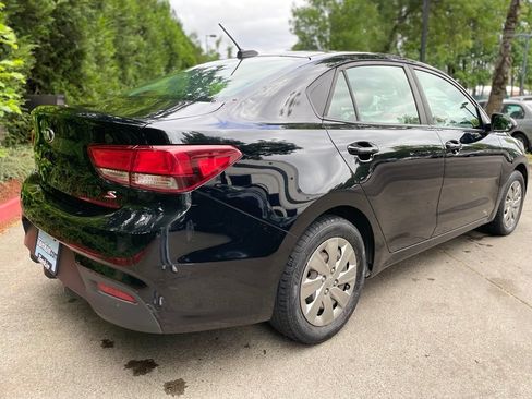 Used 2019 Kia Rio S FWD image 4