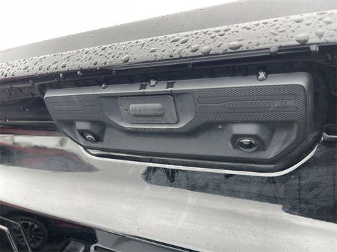 Used 2022 Chevrolet Silverado 1500 LT image 15