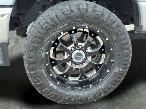 Used 2024 Ford F250 XLT w/ FX4 Off-Road Package AWD/4WD image 9