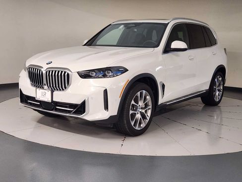Used 2026 BMW X5 xDrive40i AWD/4WD image 1
