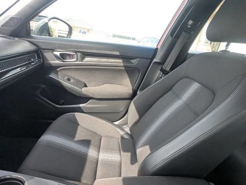 Used 2023 Honda Civic Sport image 5