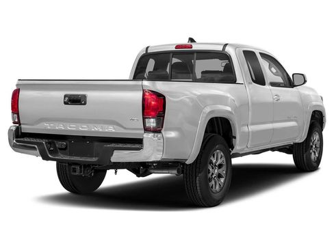 Used 2022 Toyota Tacoma SR5 RWD image 2