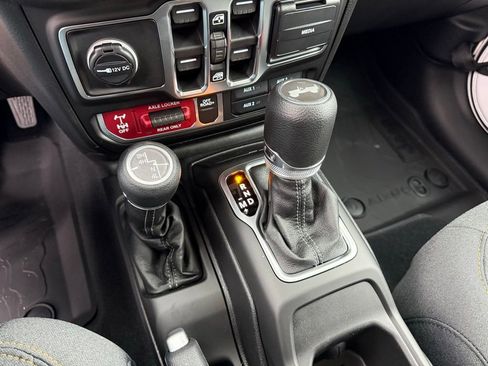 New 2026 Jeep Wrangler Willys AWD/4WD image 30