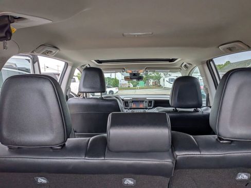 Used 2016 Toyota RAV4 Limited AWD/4WD image 34