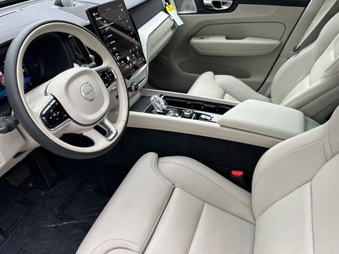 New 2026 Volvo XC60 T8 Ultra w/ Climate Package AWD/4WD image 7