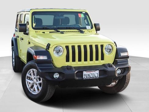 Used 2023 Jeep Wrangler Unlimited Sport AWD/4WD image 2