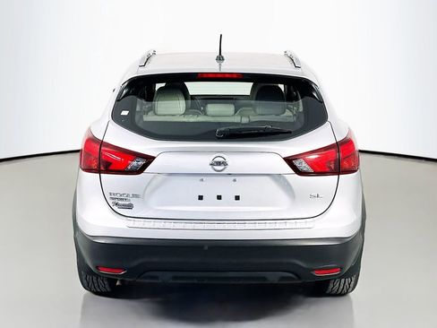 Used 2018 Nissan Rogue Sport SL w/ SL Premium Package FWD image 6