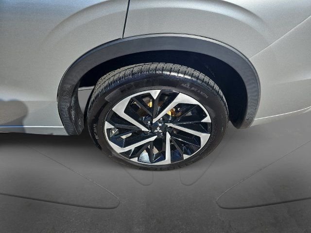 Used 2022 Mitsubishi Outlander SEL AWD/4WD image 36
