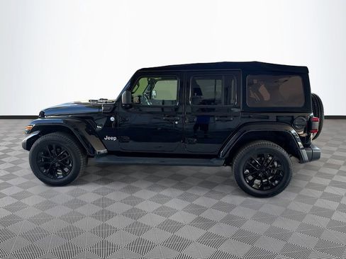 Used 2021 Jeep Wrangler Unlimited Sahara w/ Dual Top Group AWD/4WD image 9