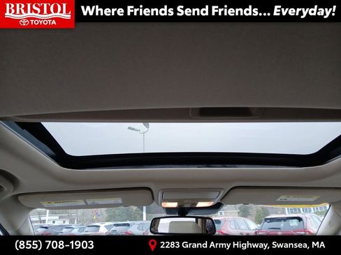 Used 2022 Honda CR-V Touring image 19