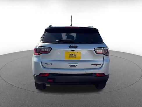 Used 2025 Jeep Compass Trailhawk AWD/4WD image 12