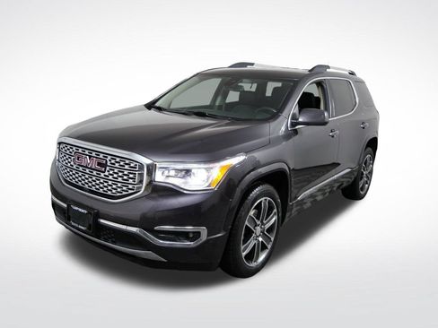 Used 2018 GMC Acadia Denali w/ Technology Package AWD/4WD image 9