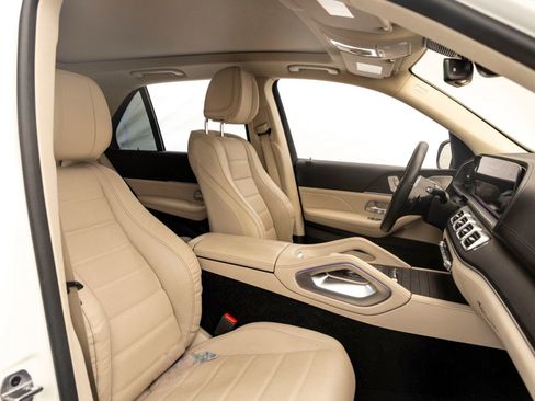 Used 2021 Mercedes-Benz GLE 580 4MATIC image 26